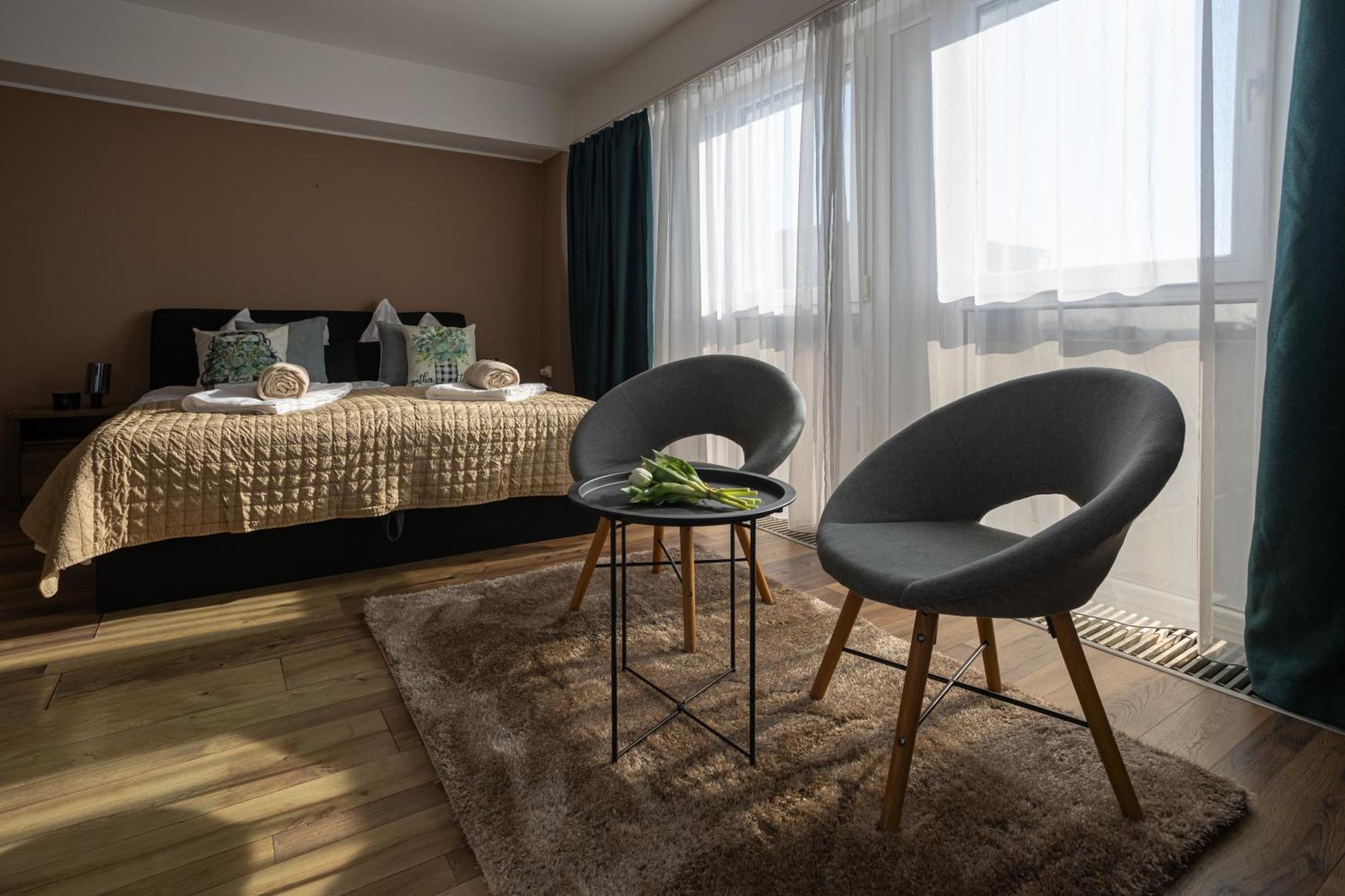 Hellowine Apartman II Eger Exterior photo